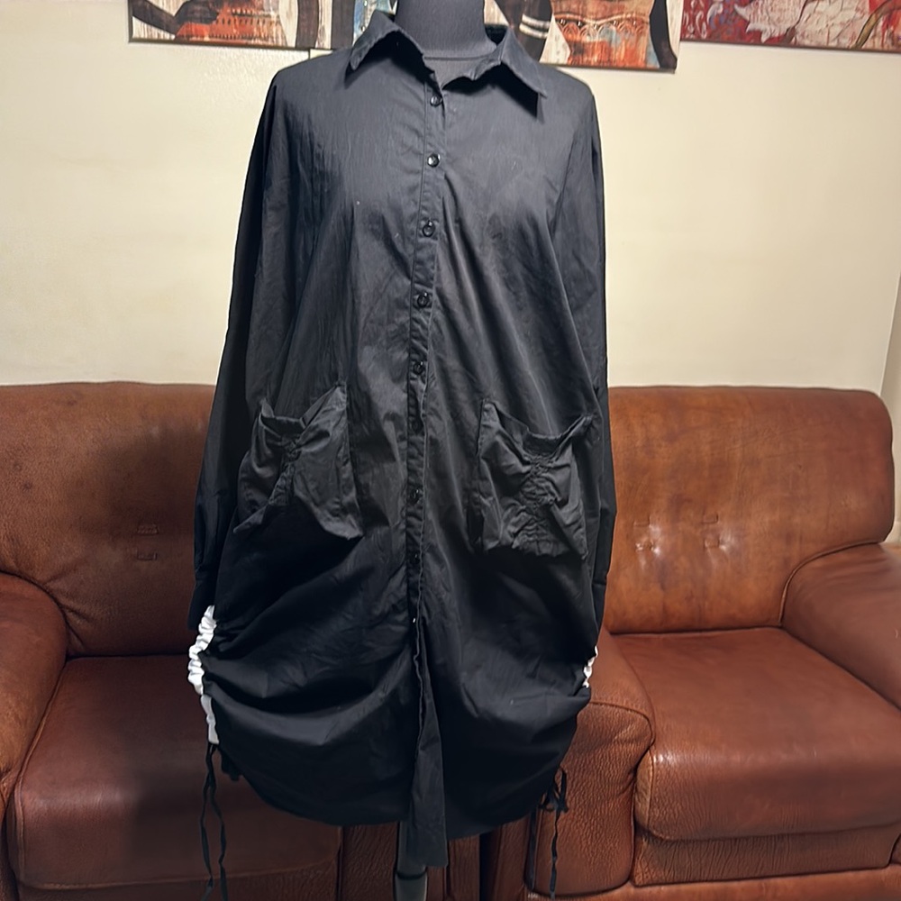 H-4 WOMENS BLACK AND WHITE OVERSIZED SHIRT  DRESS SIZE 38